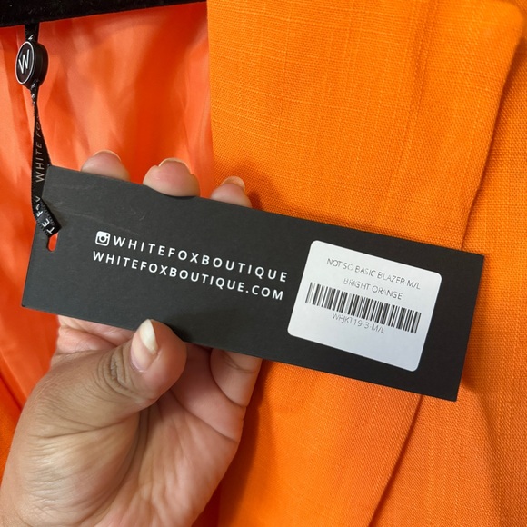 White Fox Not So Basic Bright Orange Blazer Sz M / L NWT - Picture 5 of 8